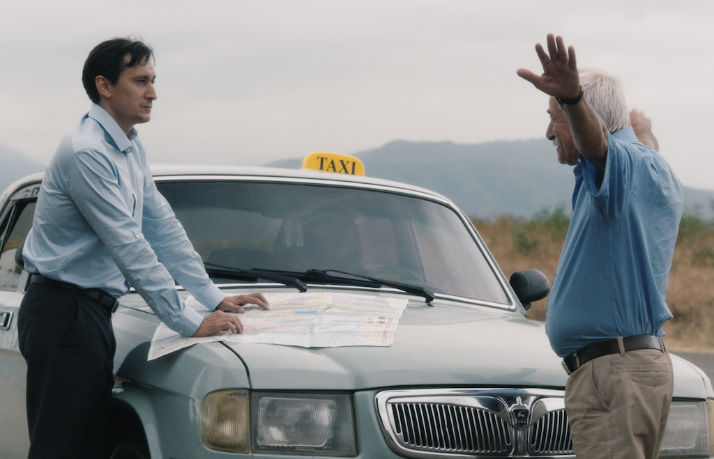 SLVT_TAXI_copyright_SISTER-PRODUCTIONS